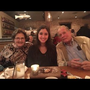 Meet your Posher, Olivia